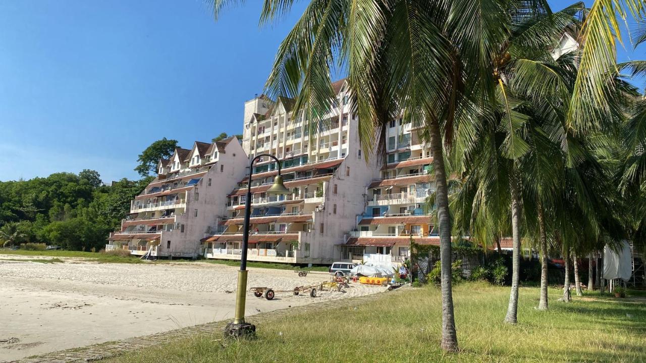 Port Dickson Paradise Lagoon Beachfront Apartment Екстер'єр фото